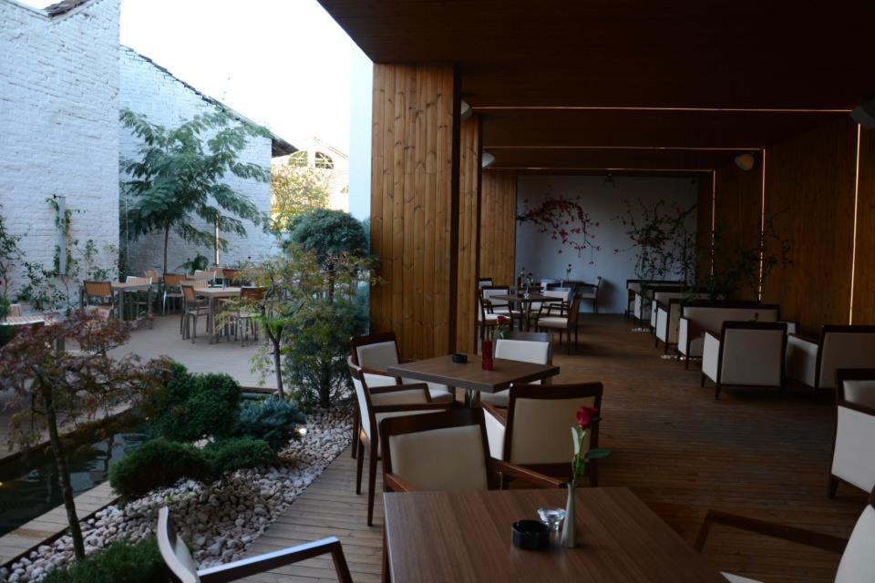 Zenti Plaza Hotel Дробета-Турну-Северин Экстерьер фото